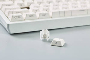 Clavier de jeu magnétique RGB avec connexion filaire pour PC, faible latence, clavier à réponse rapide - Product Image 4