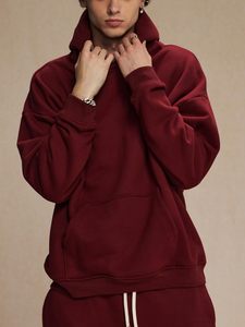 Sudadera Corta Personalizada OEM para Hombre |   Camiseta Oversize de Algodón 100% GMS de Alto Gramaje, Corte Cuadrado, Sin Cordón - Product Image 3