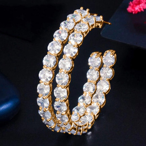 Orecchini a Cerchio Grandi a Forma di C per Donne, Accessori per Orecchie Semplici e alla Moda per Uso Quotidiano - Product Image 4