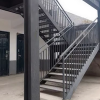 Escalier en spirale en acier préfabriqué personnalisé, escalier circulaire en métal écologique pour l'extérieur, idéal pour les bureaux et les villas