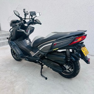 KYMCO Xciting 250 <span class=keywords><strong>Maxi</strong></span> Scooter, Motore Monocilindrico Raffreddato a Liquido da 250cc, ABS e TCS, Ideale per il Pendolarismo Urbano - Product Image 6