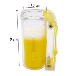 ใหม่ 1 ชิ้น Bee Queen เครื่องหมายขวด Bee Mark กรงพลาสติกมือเดียวเครื่องหมาย Catcher พร้อมลูกสูบตุ๊กตาสวนอุปกรณ์การเลี้ยงผึ้ง - Product Image 3