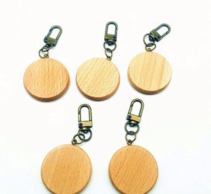 Promotion de gros usine : Porte-clés rond en bois créatif pour gravure, petit cadeau en bois - Product Image 3