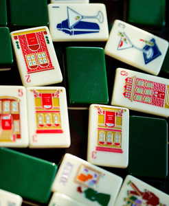 Jeu de tuiles de mahjong américain inspiré de <span class=keywords><strong>New</strong></span> <span class=keywords><strong>York</strong></span>, peintes à la main, vertes, 162 pièces, en acrylique gravé, tuiles de mahjong de luxe Empire State - Product Image 3