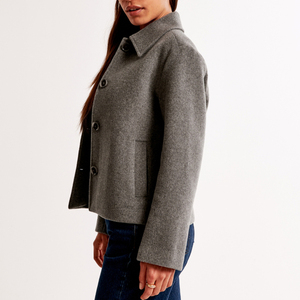 Manteau d'hiver chaud à revers vintage Manteau en laine personnalisé à simple boutonnage Veste décontractée pour femmes vêtements de rue - Product Image 5