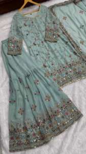 Costume sharara de créateur avec élégant travail de broderie au fil et détails scintillants en sequins et zari, idéal pour les fêtes et les occasions festives. - Product Image 5