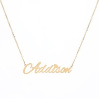 Collier avec nom personnalisé plaqué or 18 carats Collier à la mode avec plaque signalétique et lettre Pendentif Collier à breloques Cadeau pour femme Bijouterie Collier ras du cou