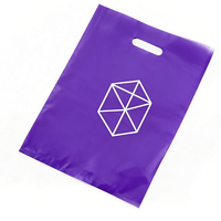 Sac de courses personnalisable en plastique HDPE LDPE PE, imprimé, givré, découpé à l'emporte-pièce, avec poignée, pour vêtements et magasins de prêt-à-porter