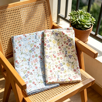 Tissu en coton à imprimé floral de style original professionnel pour la confection artisanale DIY, la décoration textile et la décoration intérieure personnalisée