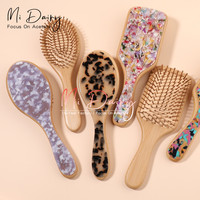 MiDairy BROSSE ET PEIGNE À CHEVEUX LOGO PERSONNALISÉ en Bambou Naturel, Coussin d'Air en Bois, Accessoires en Acétate, Brosse à Cheveux Douce en Poils de Chèvre, Personnalisable