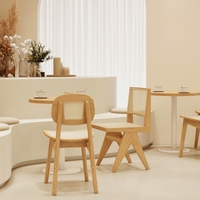 PurelyFeel Commercial couleur bois naturel bois massif osier décontracté Restaurant japonais Dessert café Table et chaise ensemble
