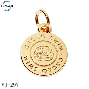 Chegada nova personalizado stamping logotipo privado encantos handmade acessório marca de ouro pingente de metal para pulseira