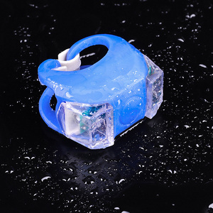 Luz trasera de rana para bicicleta, luz trasera LED de silicona para bicicleta, resistente al agua, ciclismo nocturno, luz de advertencia, herramienta de <span class=keywords><strong>mano</strong></span>, interruptor Manual - Product Image 6