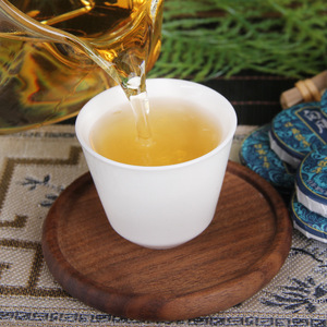 Thé blanc du Yunnan 2023, petit gâteau de thé blanc Moonlight, thé blanc d'arbres anciens pour apaiser le foie et améliorer la vue - Product Image 5