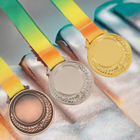 Médailles de sport personnalisées en laiton plaqué or gravées et sculptées, prix abordable 2026, pour la course, la natation, le football, la boxe, avec ruban doré