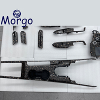 Kit de garnitures intérieures en fibre de carbone forgée avec accents dorés pour Ford Mustang GT 2015-2023 Tableau de bord Console centrale