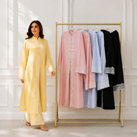 Ensemble coordonné en coton Loriya Abaya islamique avec boutons chinois, tunique longue et pantalon assorti, garniture en dentelle, tenue modeste