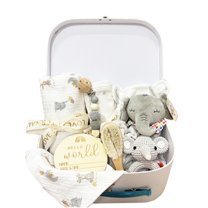 9ピース/セット2025新着新生児シャワーギフトセットベビーブランケットヘアブラシ歯が生えるラトルモスリンおくるみベビー寝袋ギフト - Product Image 1