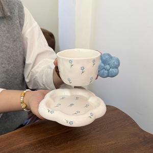Taza y Plato <span class=keywords><strong>de</strong></span> Cerámica <span class=keywords><strong>con</strong></span> Asa <span class=keywords><strong>de</strong></span> Flores Creativa y Exquisita <span class=keywords><strong>de</strong></span> Lelyi, <span class=keywords><strong>con</strong></span> Alto Valor Estético, Taza <span class=keywords><strong>de</strong></span> Café Pintada a Mano <span class=keywords><strong>de</strong></span> Instagram - Product Image 6