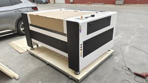 Máquina de grabado láser Reci 100W CO2 para madera y piedra Tipo de pórtico 3D Control Ruida 1325x1390mm Área 550W Chiller - Product Image 6