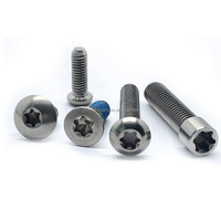 Vis auto-scellantes à joint torique étanche à l'eau à tête Torx cylindrique noire