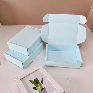 Boîtes d'emballage en carton ondulé kraft écologiques pour vêtements, bijoux, pliables à plat, boîte d'expédition postale, taille personnalisée - Product Image 4