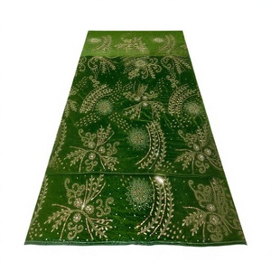 Elegante Vestido Africano Azul con Bordado Floral y Detalles de Pedrería - Product Image 3