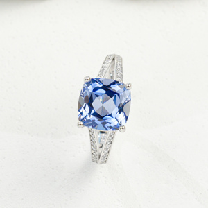 เงินแท้ 925 รูปทรงลูกแพร์สีคอร์นฟลาวเวอร์ ดีไซน์สวยหรูสำหรับผู้หญิง - Product Image 1