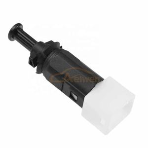 Interruptor de luz de freno de alta calidad Aelwen utilizado para Mitsubishi Colt OE No. 25320-00QAA 4415882 4404452 - Product Image 1