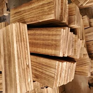 กระดานไม้เนื้อแข็งทนทานสูง - Product Image 1