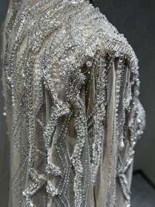 Queen's Elegance Champagne Vestido sin mangas con capa <span class=keywords><strong>de</strong></span> tren largo Cuello alto Vestido Maxi con cuentas artesanales - Product Image 4