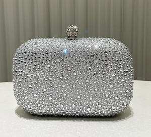 Nuove Borse da Sera di Lusso Scintillanti per Donne con Catene, Borsette Impermeabili con Strass Oro e Argento per Matrimoni - Product Image 2