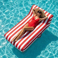 Chaise longue gonflable pour piscine avec housse de protection