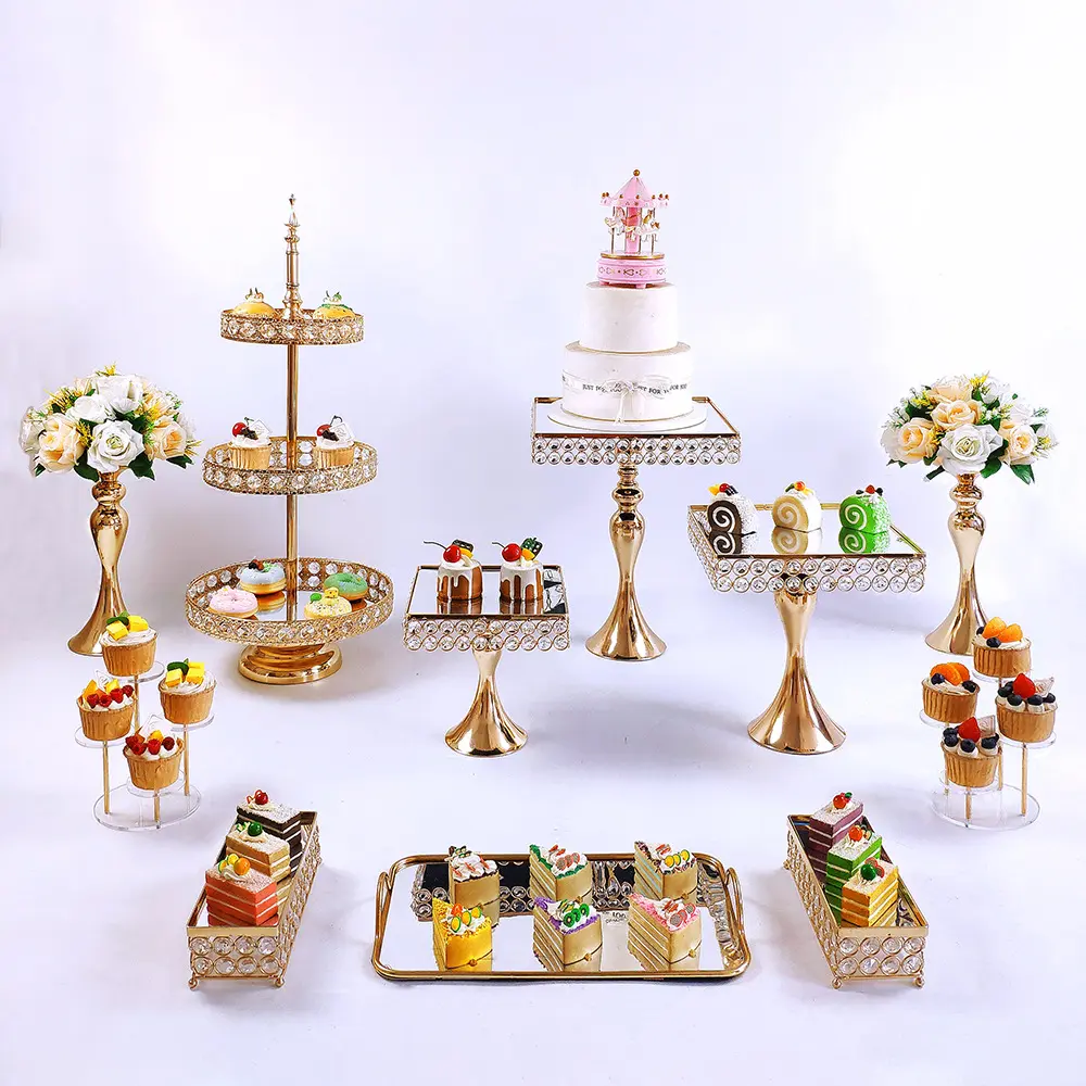 Nicro Luxury Style Crystal Dessert Tray Festival Birthday Supplies Cake Stand Decoration Wedding Cake Display Stand Set