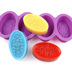 1317 Usine Échantillon Gratuit <span class=keywords><strong>Moule</strong></span> en Silicone à 4 Cavités de Forme Ovale, pour Gâteau, Savon, Bonbons, Bougies et Motifs Religieux - Product Image 1