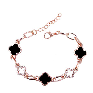 Pulsera de cadena de aleación de diamante transfronteriza para micronegocios de <span class=keywords><strong>eBay</strong></span>, joyería coreana de moda con trébol de cuatro hojas para hombre y mujer - Product Image 1