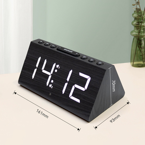 Emaf Home Decor Triangle Digital Snooze Horloge de bureau Horloges de table <span class=keywords><strong>en</strong></span> bois Luminosité réglable Volume Desktop Réveil LED <span class=keywords><strong>en</strong></span> bois - Product Image 2