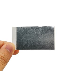 Etiquetas RFID UHF de 65*35 mm para Tiendas Minoristas, Anti-robo, 860-960MHz, Etiqueta Suave Anti-metal para Inventario de Ferreterías - Product Image 2