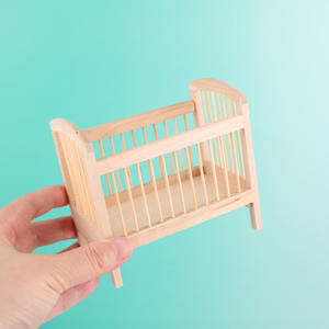 Modèle de berceau miniature <span class=keywords><strong>en</strong></span> <span class=keywords><strong>bois</strong></span> pour <span class=keywords><strong>maison</strong></span> de poupée 1:12, accessoires de meubles pour la décoration de la <span class=keywords><strong>maison</strong></span> de poupée, jouets de jeu d'imitation pour enfants, cadeaux - Product Image 3