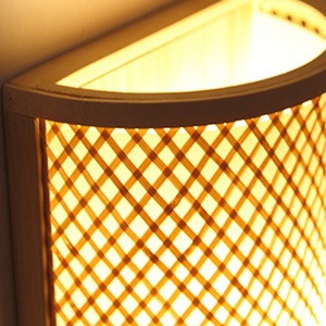 Lámpara de pared de bambú tejida de 40x21 cm, fuente de luz LED semicircular para iluminación de pasillos y recibidores - Product Image 1