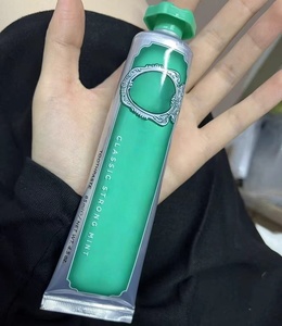 Pasta Dental Clásica de Alta Calidad con Menta Refrescante, <span class=keywords><strong>para</strong></span> una Limpieza Profunda de <span class=keywords><strong>la</strong></span> Boca en una Rutina de Cuidado Bucal con Aliento Fresco - Product Image 4