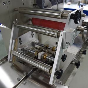 Máquina Automática para Empacar Tarjetas Coleccionables - Product Image 3