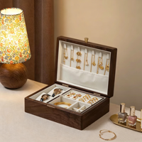 Boîte à bijoux en bois de noyer noir haut de gamme faite à la main avec fermeture magnétique pour bagues, montres, bracelets