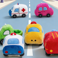 En gros, mini jouets en peluche pour enfants, véhicules de dessin animé (voiture, camion de police, camion de pompiers, ambulance), doux, pour machine à griffes