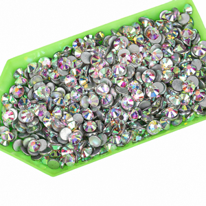 Venta al por mayor de pedrería termoadhesiva 3D de base plana SS10-SS30, cristales de vidrio a granel para apliques en vestidos y accesorios de bikini para mujer - Product Image 5