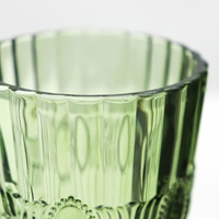 Verres à eau en verre coloré sculpté de style européen, verres à vin embossés pressés à la machine pour les fêtes de fin d'année