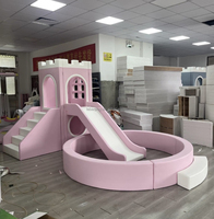 Aire de jeux intérieure personnalisée blanche pastel pour enfants, location pour fêtes et événements, maison de jeu multifonctionnelle avec toboggan et piscine à balles