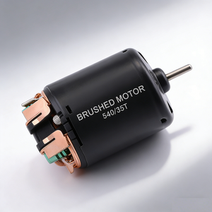 Moteur à balais haute puissance 8,4 V 540 35T, corps en plastique noir avec bornes en cuivre pour modèles RC - Product Image 1
