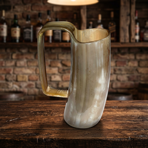 Mug en corne de buffle polie fait main, forme naturelle, réutilisable, pour bière et champagne, logo personnalisé gravé, étanche, style moderne et antique - Product Image 2