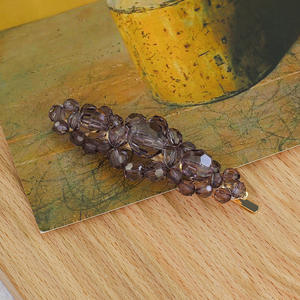 Clip di capelli di cristallo di modo di vendita caldo coreano di YIYI per le donne Glitter perline di plastica colorate accessori per capelli all'ingrosso - Product Image 6